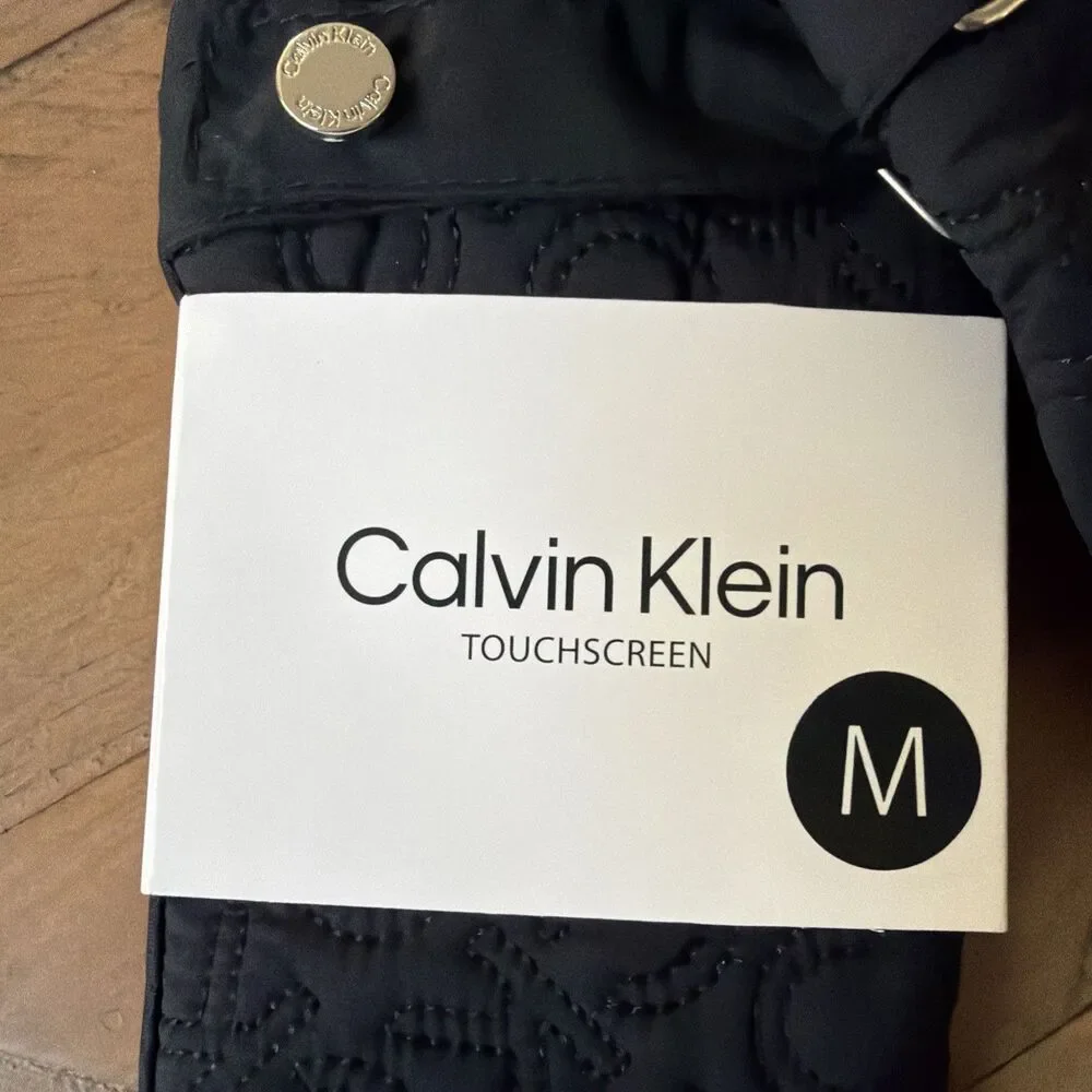 NWT Calvin Klein Women's Quilted Gloves Black Touch Technology Size Medium
